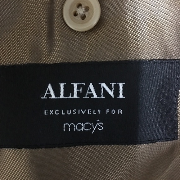 Alfani Tan 100% Polyester Textured Blazer Size 42S - Picture 4 of 6